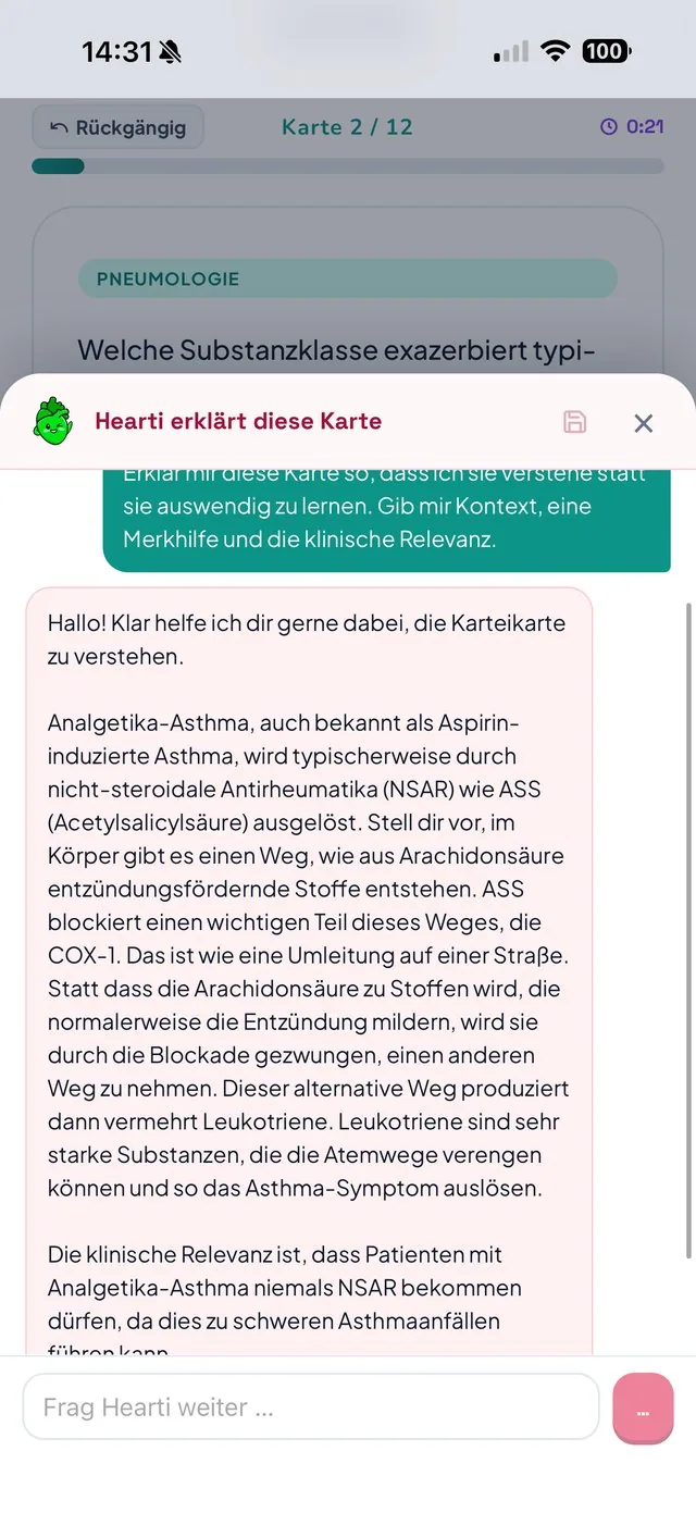 Hearti Coach erklärt eine Karteikarte direkt im Lernmodus
